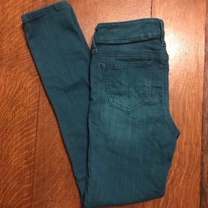 Celebrity Pink Girls skinny jeans.